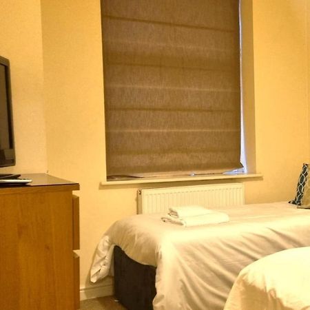 Westlecott House - Central Old Town 스윈던 외부 사진