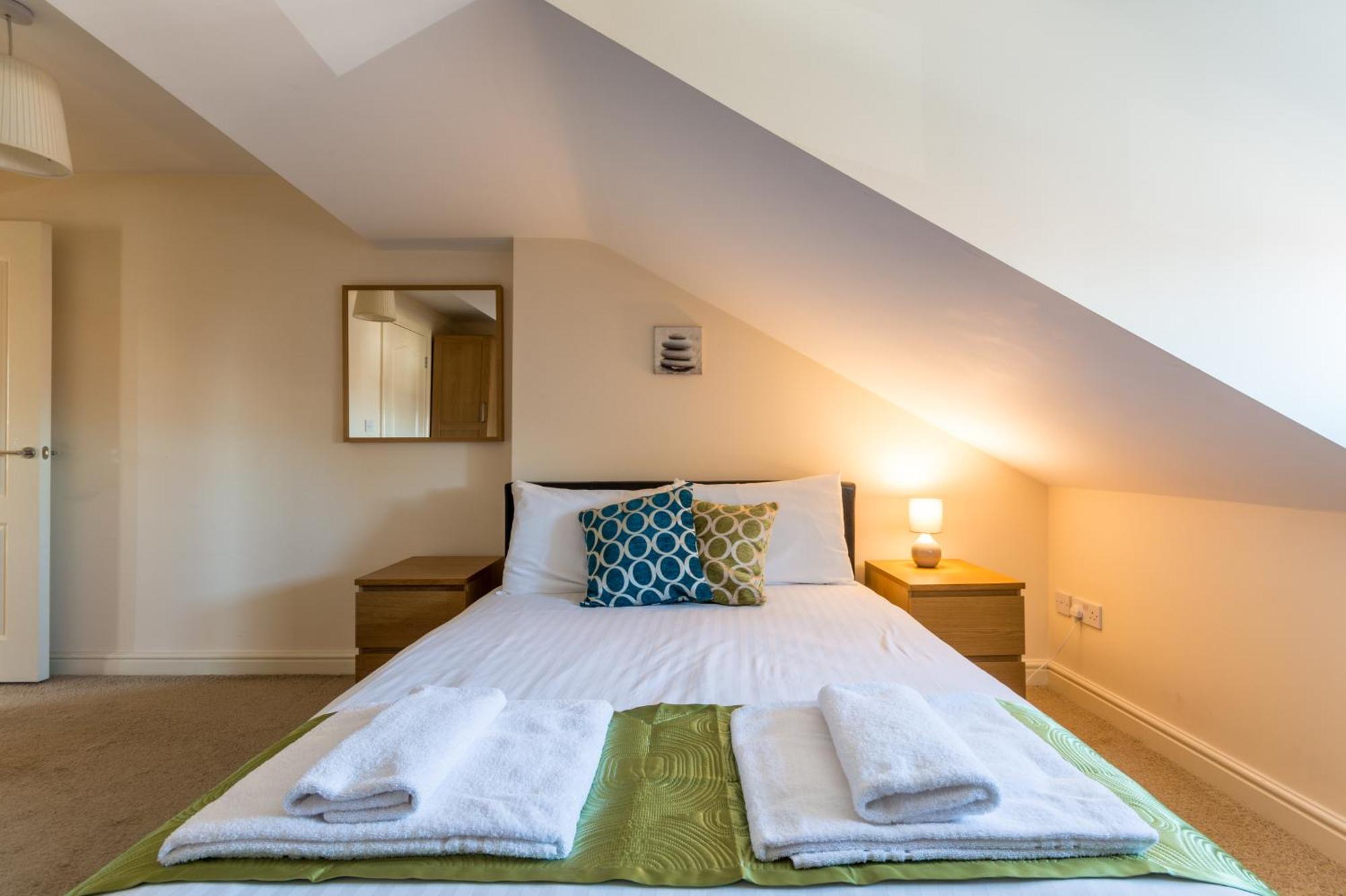 Westlecott House - Central Old Town 스윈던 외부 사진